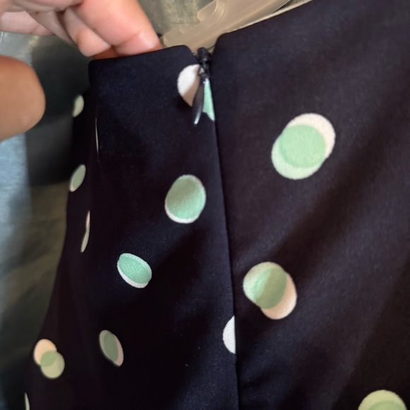 Sandra Darren Women’s Mint Green and Black Sheath Pleated Dress Size 12 - Picture 2 of 12